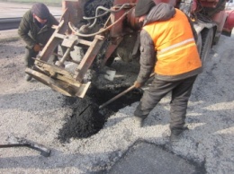 Как в Запорожском регионе ремонтируют дороги - фотофакт
