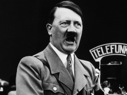 Редкие снимки Гитлера показали миру: как фюрер подчинял себе толпу
