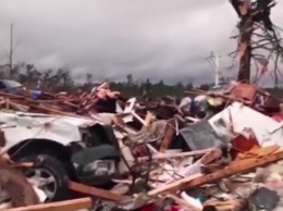 Опубликовано видео последствий торнадо в США