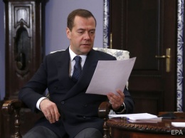 Медведев о России: У нас генетическое неприятие войны