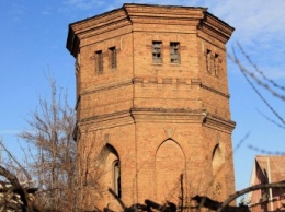 В Запорожье снесут уникальную историческую башню ради торгового центра (ФОТО)