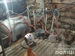 В селе Житомирской области обнаружили мощную нарколабораторию