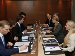 Тимошенко провела встречу с замгоссекретаря США Хейлом и призвала к усилению санкций против РФ