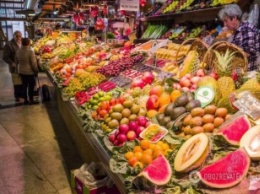 В Украину тоннами везут отравленные фрукты