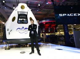 Корабль Crew Dragon компании SpaceX Илона Маска приводнился в Атлантическом океане