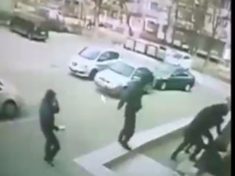 В сети появилось видео избиения запорожского бизнесмена
