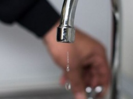 Прорыв водопровода на Ленпоселке: часть жителей до вечера останется без воды