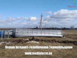 Шквальная хроника. В Тернопольской области ураган "с корнем вырвал" водонапорную башню