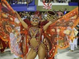 Зажигательные танцы и откровенные костюмы: как прошел финал карнавала в Рио-де-Жанейро. Фото