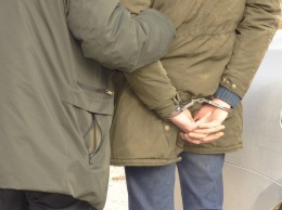 Полиция обнародовала видео задержания закладчиков «солей» в городе Саки