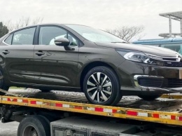 «Растянутый» Citroen C4 2019 получил новый салон