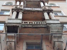 Аварийный Днепр: в центре города разрушается балкон