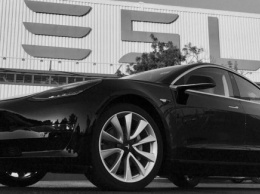 Руководство Tesla обвинили в слежке за каждым сотрудниками