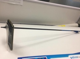 В Австралии смартфон спас мужчину от попадания стрелы