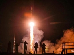 Россия успешно запустила ракету с экипажем для МКС