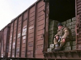 РФ перебросила на Донбасс десятки вагонов со снарядами и тонны топлива