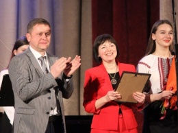 "Самое ценное, что имеет это заведение - талантливые люди", - Оксана Рукавишникова поздравила Херсонское музыкальное училище с юбилеем