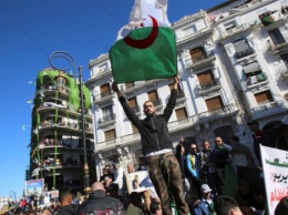 В Алжире начали формировать новое правительство