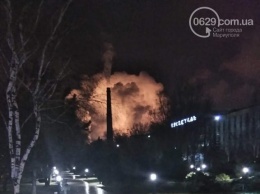 Жители Мариуполя сообщают о пожаре на заводе "Азовсталь"