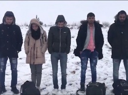 На границе с Россией задержали группу из десяти человек