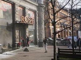 На столичном Крещатике горит магазин Roshen (видео)