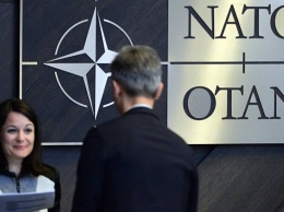 В НАТО отреагировали на переброску в Крым дальних бомбардировщиков