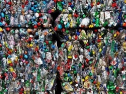 170 стран обязались сократить объем потребления пластика - ООН