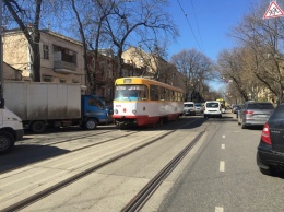 Будь в курсе: из-за долгосрочного ремонта улицы в Одессе будет иначе курсировать транспорт