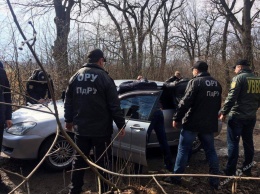Контрабандисты пытались ввезти в Одесскую область партию сигарет и подкупить пограничника - не срослось