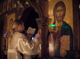 В храмах Симферопольской и Крымской епархии будут молиться о выздоровлении детей, страдающих аутизмом