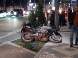 Стали известны подробности столкновения двух мотоциклов и иномарки в Краснодаре