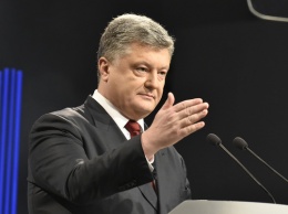 Порошенко заявил об успешном испытании турецких беспилотников: появилось видео полетов