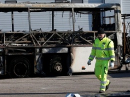 В Италии водитель угнал и сжег школьный автобус