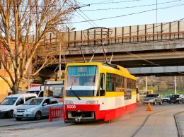 Одесские троллейбусы переделают а электроавтобусы, а трамваи перекрасят в цвета флага города