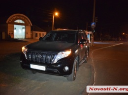 В Николаеве водитель «Тойоты» устроил погоню за «Мерседесом» из-за незначительного ДТП