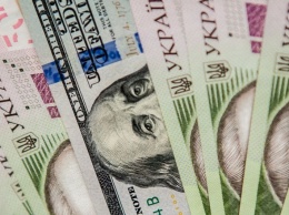 Доллар несется вверх: Нацбанк обновил курс валют