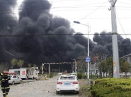 Взрыва на химзаводе в Китае забрал жизни по меньшей мере 44 человек