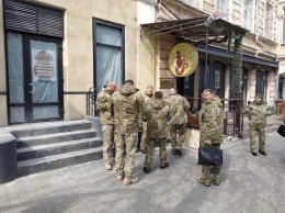 Украинские пограничники сходили на экскурсию в Музей контрабанды