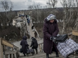 Марчук: Мост в Станице Луганской не удается восстановить из-за желания России сделать его проходимым для танков