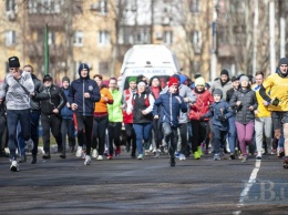 В Мариуполе прошел благотворительный пробег в поддержку четырехмесячной Даши, которой нужны деньги на лечение