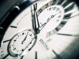 Ученые узнали, почему время «летит быстрее» по мере старения