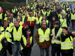 "Желтые жилеты" возвратились к мирному течению протестов