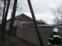 Павлограде спасатели устранили угрозу жизни людей