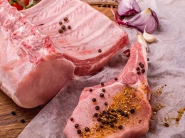 Как правильно выбирать свежее мясо и на что стоит обращать внимание в первую очередь