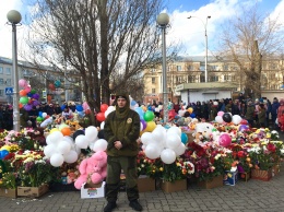В Кемерове вспоминают погибших при пожаре в ТЦ "Зимняя вишня"