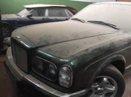 В Украине продают арестованный Bentley по цене Дастера