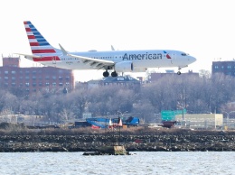 Авиалайнер Boeing 737 Max совершил аварийную посадку во Флориде