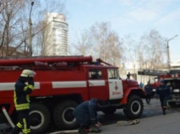 В Днепре загорелась поликлинника (видео)