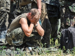 Ад на Донбассе скрывают! Гибель парня в бою выдали за... Скандал в ВСУ. Власть переступила черту!