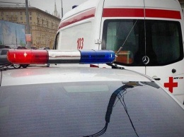 Страшное ДТП в Киеве: авто на скорости влетело под фуру, "голову немного оторвало"